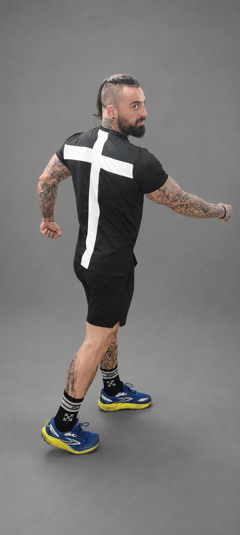 Мъжка тениска Crusader черна - страничен изглед | Iron Cross Apparel